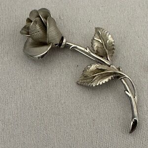 Vintage Pastelli silver tone rose brooch